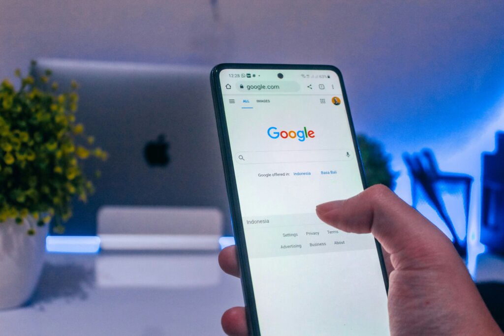 Explore the innovative Google Search carousel feature for top stocks, making stock market updates easily accessible and simplifying investment.