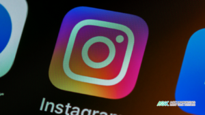 Discover how Instagram ranking works in 2025 with this guide. Learn factors to improve visibility across Feed, Stories, Reels, and Explore.